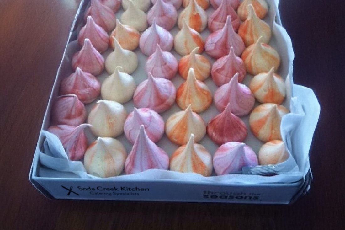 Meringue kisses